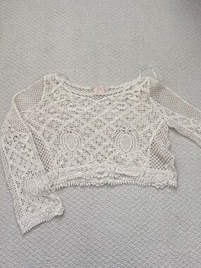 GLG Crochet Lace Cropped Top in Cream 100% cotton